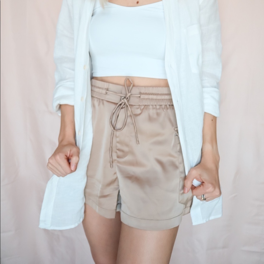 Satin drawstring shorts - Picture 2 of 4